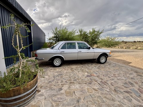 1985 Mercedes-Benz 240D W123 For Sale (picture 8 of 146)