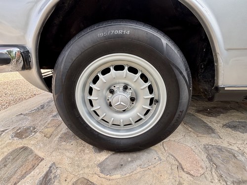 1985 Mercedes-Benz 240D W123 For Sale (picture 29 of 146)