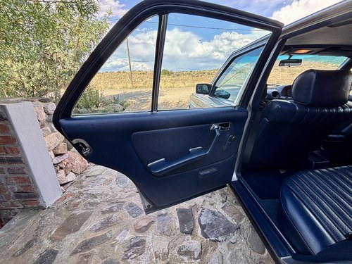 1985 Mercedes-Benz 240D W123 For Sale (picture 33 of 146)