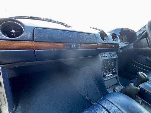 1985 Mercedes-Benz 240D W123 For Sale (picture 49 of 146)