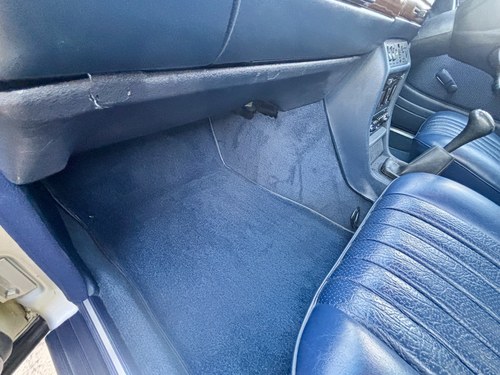 1985 Mercedes-Benz 240D W123 For Sale (picture 50 of 146)