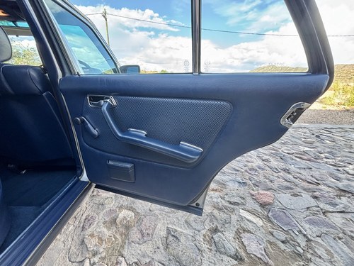 1985 Mercedes-Benz 240D W123 For Sale (picture 51 of 146)