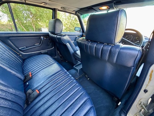 1985 Mercedes-Benz 240D W123 For Sale (picture 53 of 146)