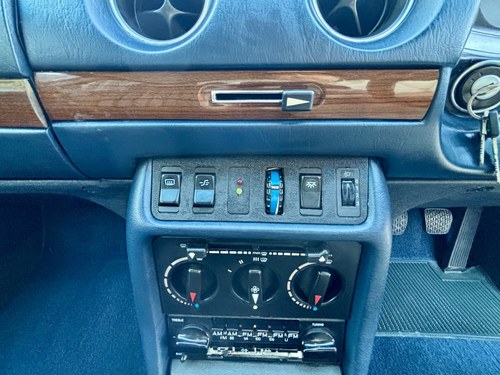 1985 Mercedes-Benz 240D W123 For Sale (picture 66 of 146)