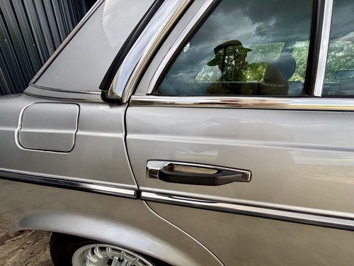 1985 Mercedes-Benz 240D W123 For Sale (picture 90 of 146)