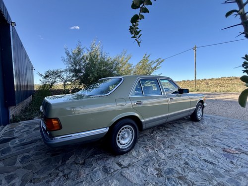 1983 Mercedes-Benz 380SE W126 For Sale (picture 11 of 148)
