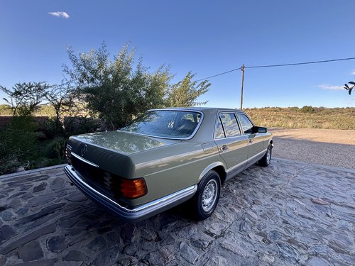 1983 Mercedes-Benz 380SE W126 For Sale (picture 14 of 148)
