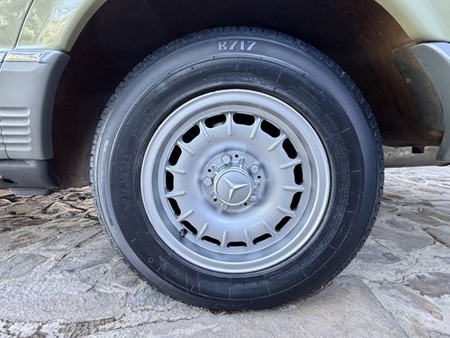 1983 Mercedes-Benz 380SE W126 For Sale (picture 36 of 148)