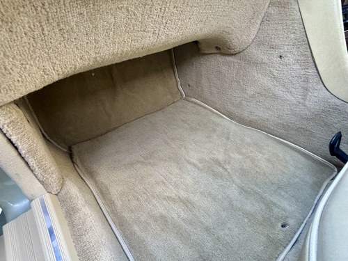 1983 Mercedes-Benz 380SE W126 For Sale (picture 55 of 148)