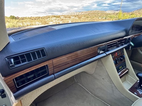 1983 Mercedes-Benz 380SE W126 For Sale (picture 60 of 148)