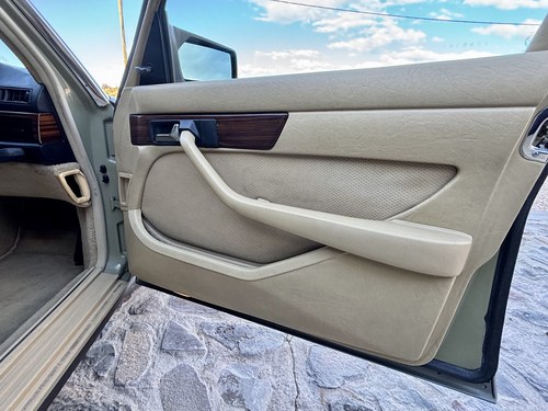 1983 Mercedes-Benz 380SE W126 For Sale (picture 62 of 148)