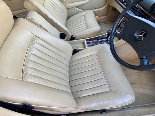 1983 Mercedes-Benz 380SE W126 For Sale (picture 63 of 148)