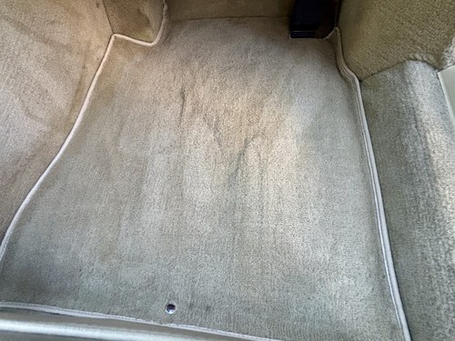 1983 Mercedes-Benz 380SE W126 For Sale (picture 66 of 148)