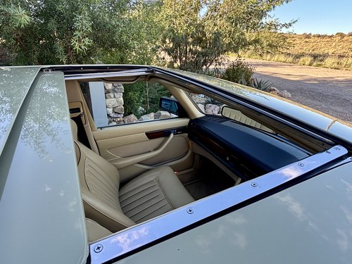 1983 Mercedes-Benz 380SE W126 For Sale (picture 79 of 148)