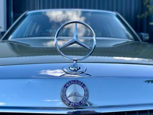 1983 Mercedes-Benz 380SE W126 For Sale (picture 87 of 148)