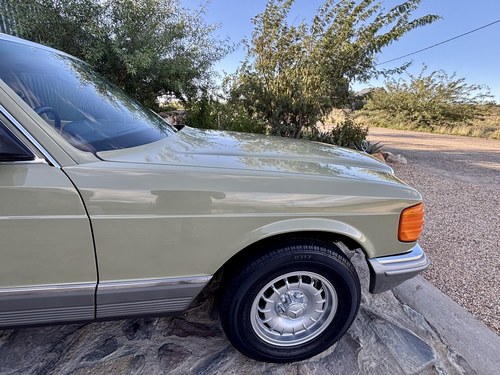 1983 Mercedes-Benz 380SE W126 For Sale (picture 92 of 148)