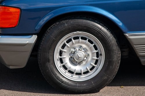 1986 Mercedes-Benz 500SEC C126 For Sale (picture 15 of 173)