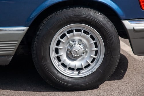 1986 Mercedes-Benz 500SEC C126 For Sale (picture 17 of 173)