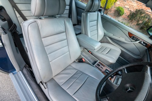 1986 Mercedes-Benz 500SEC C126 For Sale (picture 22 of 173)