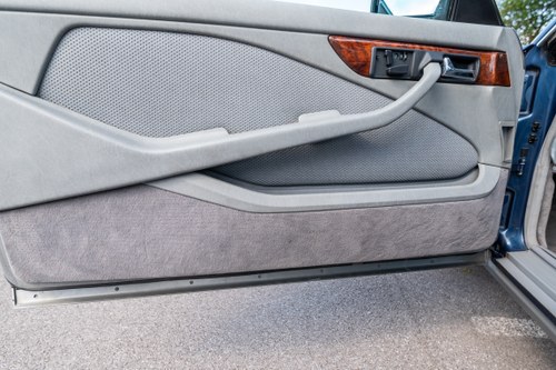 1986 Mercedes-Benz 500SEC C126 For Sale (picture 57 of 173)