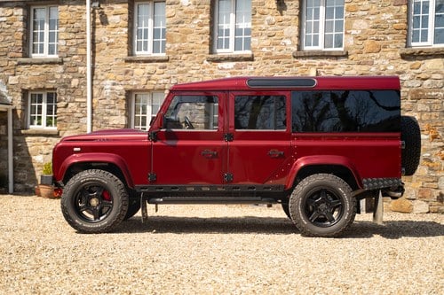 2011 Land Rover Defender till salu (bild 8 av 177)