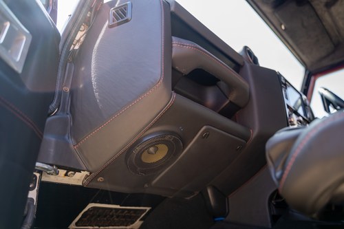 2011 Land Rover Defender till salu (bild 58 av 177)