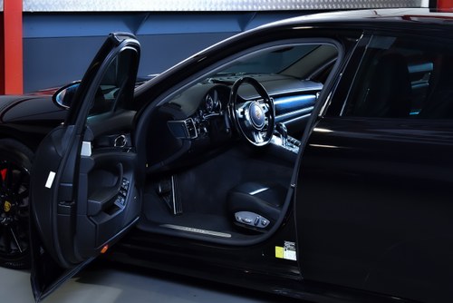 2016 Porsche Panamera 'Edition' Te koop (foto 27 van 101)