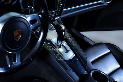 2016 Porsche Panamera 'Edition' Te koop (foto 38 van 101)