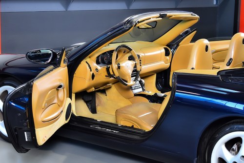 2000 Porsche 996 (911) Carrera 4 Cabriolet 3.4L Te koop (foto 35 van 89)