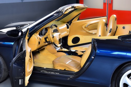 2000 Porsche 996 (911) Carrera 4 Cabriolet 3.4L Te koop (foto 36 van 89)