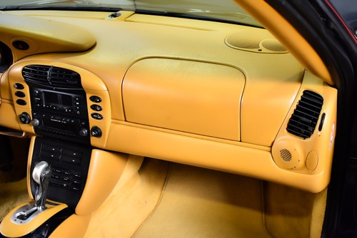 2000 Porsche 996 (911) Carrera 4 Cabriolet 3.4L Te koop (foto 51 van 89)