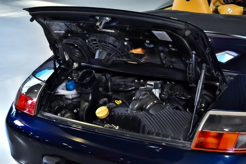 2000 Porsche 996 (911) Carrera 4 Cabriolet 3.4L Te koop (foto 85 van 89)