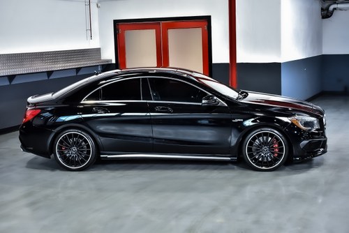 2014 Mercedes-Benz CLA45 AMG Sedan Te koop (foto 14 van 87)