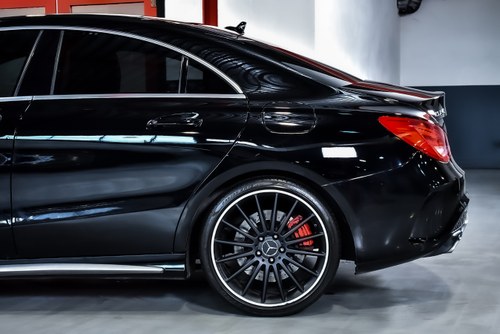 2014 Mercedes-Benz CLA45 AMG Sedan Te koop (foto 49 van 87)