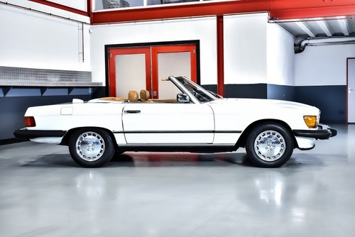 1987 Mercedes-Benz R107 560SL For Sale (picture 16 of 142)