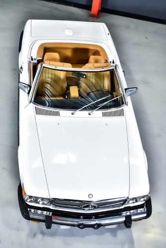 1987 Mercedes-Benz R107 560SL For Sale (picture 17 of 142)