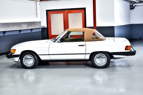 1987 Mercedes-Benz R107 560SL For Sale (picture 32 of 142)