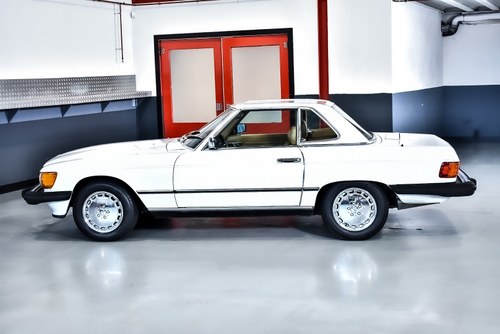 1987 Mercedes-Benz R107 560SL For Sale (picture 40 of 142)