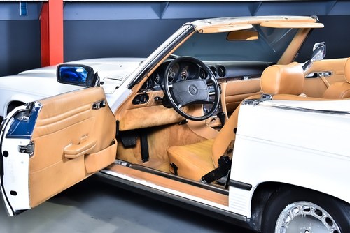 1987 Mercedes-Benz R107 560SL For Sale (picture 45 of 142)