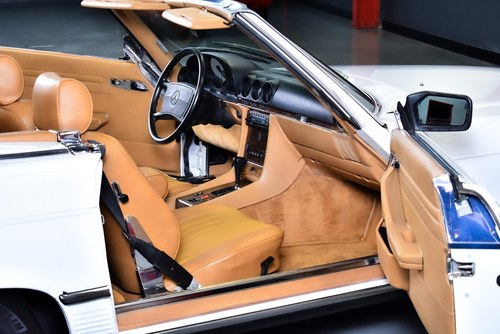 1987 Mercedes-Benz R107 560SL For Sale (picture 61 of 142)