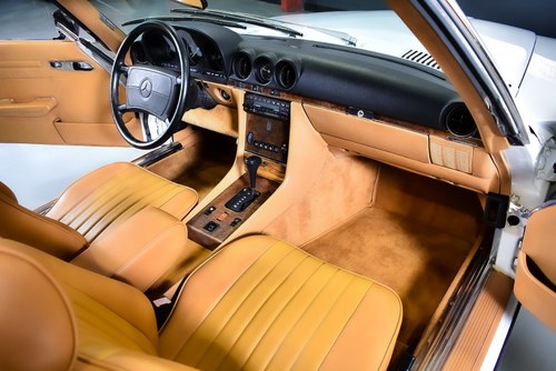 1987 Mercedes-Benz R107 560SL For Sale (picture 71 of 142)