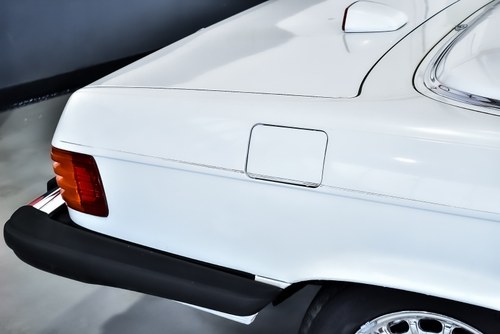 1987 Mercedes-Benz R107 560SL For Sale (picture 82 of 142)