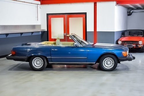 1982 Mercedes-Benz R107 380SL Convertible 3.8L V8 For Sale (picture 8 of 86)