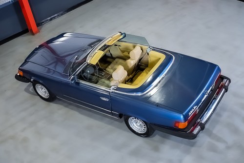 1982 Mercedes-Benz R107 380SL Convertible 3.8L V8 For Sale (picture 23 of 86)