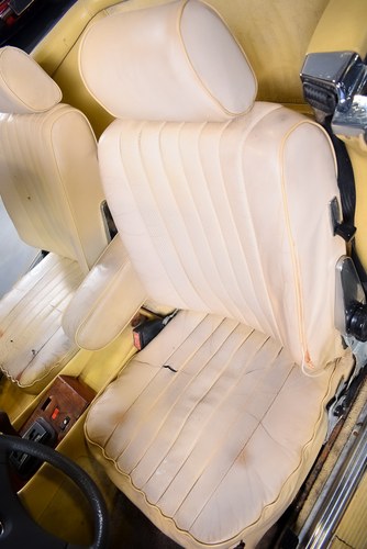 1982 Mercedes-Benz R107 380SL Convertible 3.8L V8 For Sale (picture 40 of 86)