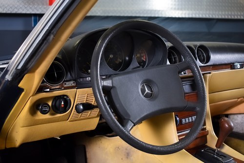 1982 Mercedes-Benz R107 380SL Convertible 3.8L V8 For Sale (picture 44 of 86)
