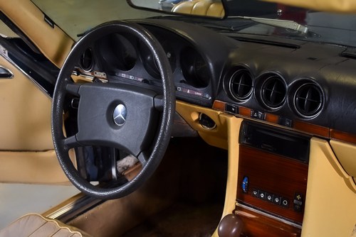 1982 Mercedes-Benz R107 380SL Convertible 3.8L V8 For Sale (picture 51 of 86)