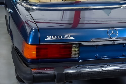 1982 Mercedes-Benz R107 380SL Convertible 3.8L V8 For Sale (picture 69 of 86)