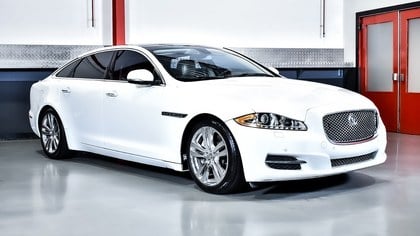Jaguar XJ X351