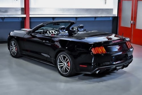 2016 Ford Mustang Ecoboost Convertible 2.3 à venda (imagem 14 de 86)